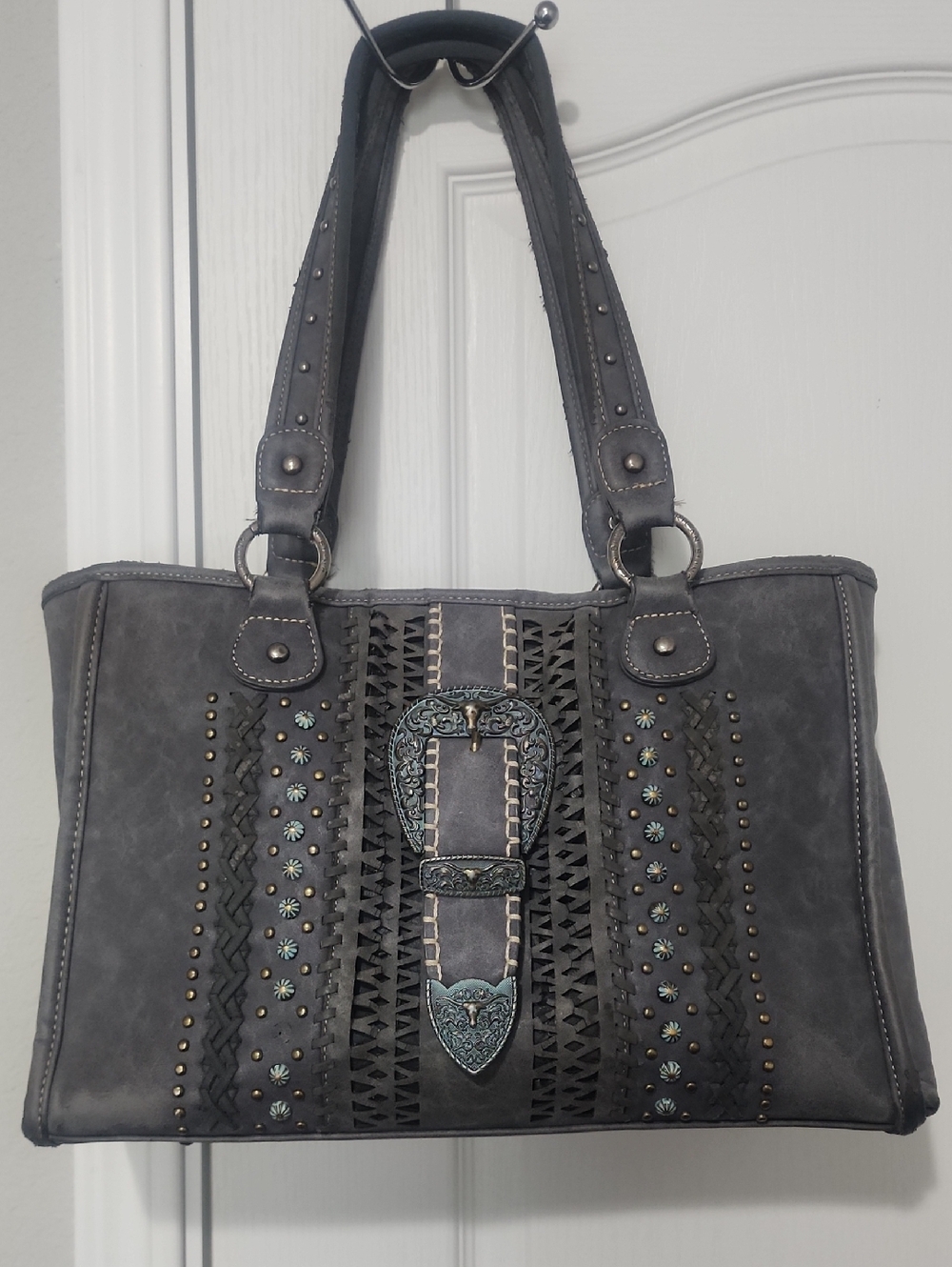 Conceal Carry Grey Studded Western Purse with Decorative Buckle